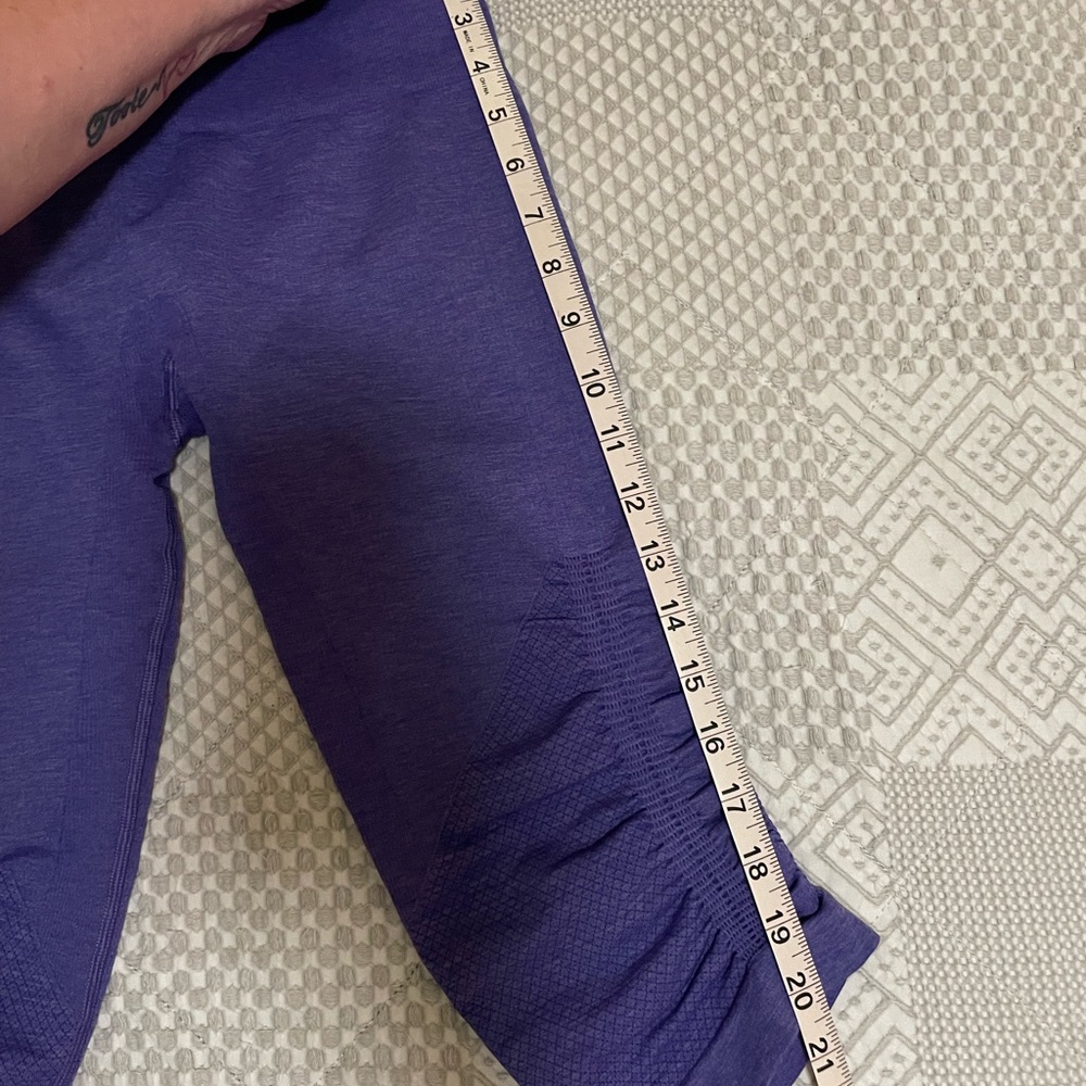 Lululemon In the Flow Crop Leggings Size 6 - Picture 4 of 5